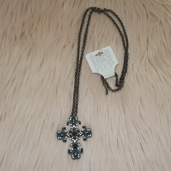 Free Press Emerald Green Cross Necklace Gothic - Picture 2 of 12